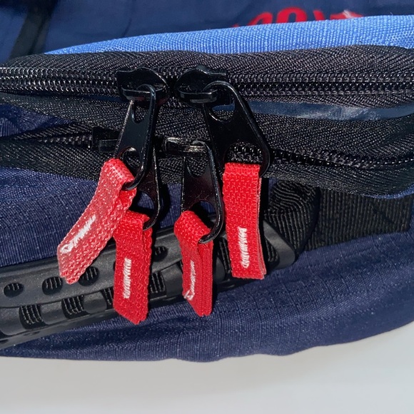 Roots Backpack - New - Picture 10 of 10